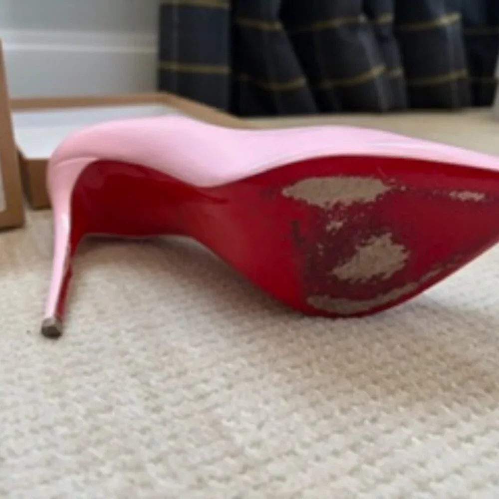 Patent pink Louboutin pumps - Picture 4 of 5